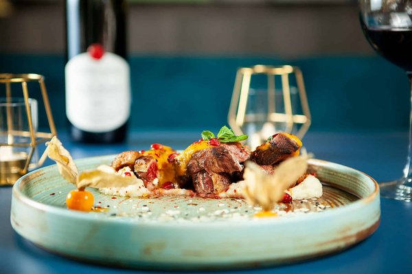 Comment découvrir les traditions culinaires méditerranéennes à Malte sans se ruiner?